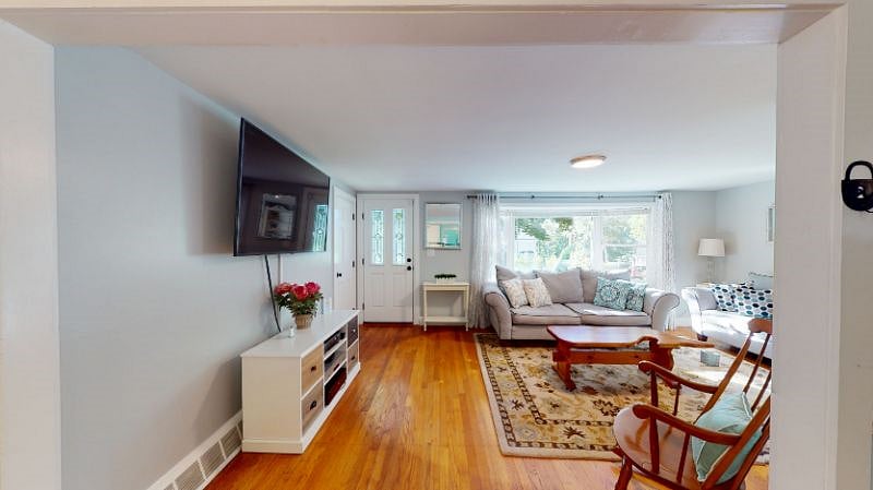 Furnished Finder property 412014_1 photo 8