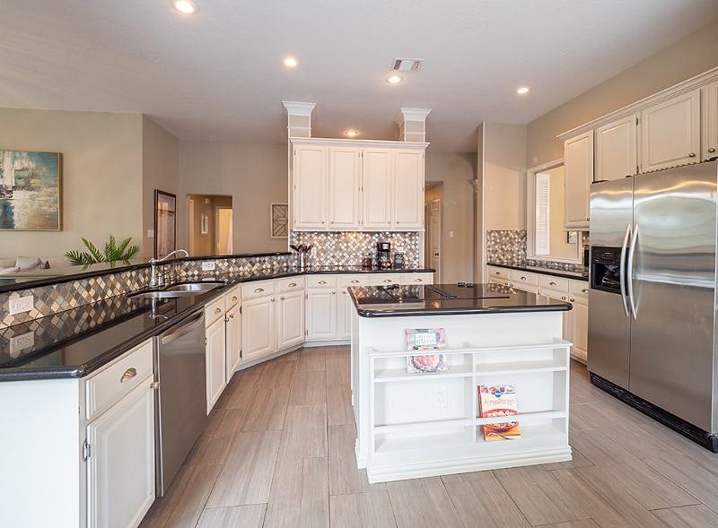 Furnished Finder property 412070_1 photo 17