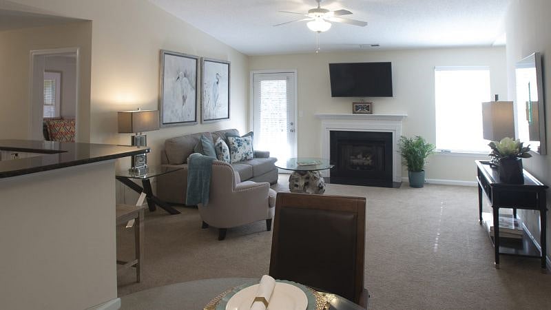 Furnished Finder property 412101_2 photo 8