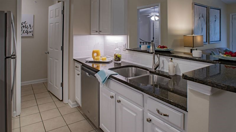 Furnished Finder property 412101_2 photo 10