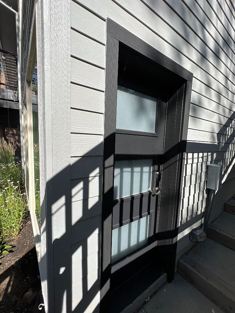 Private entrance