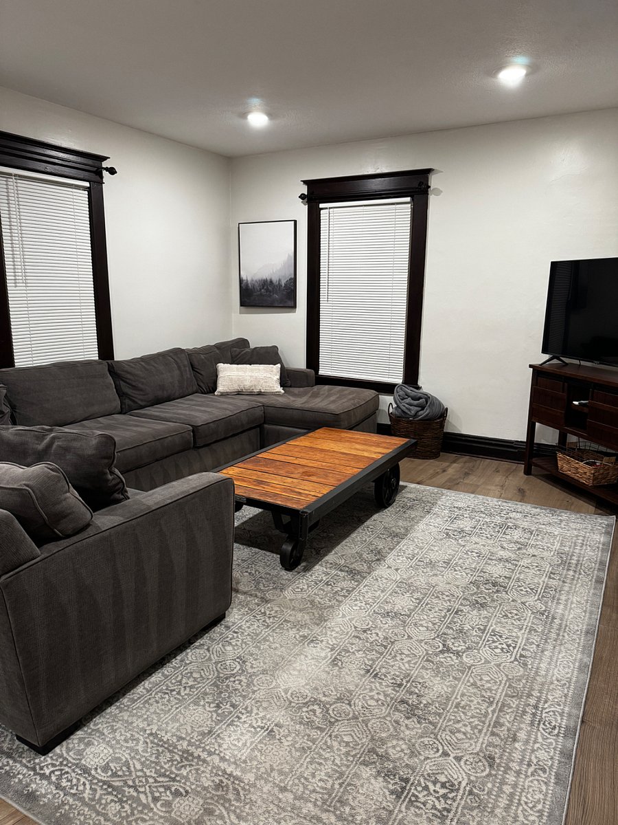 Furnished Finder property 412109_1 photo 4