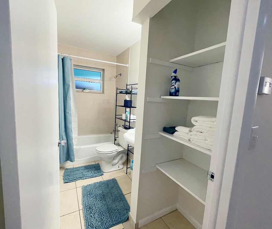 Furnished Finder property 412111_2 photo 14