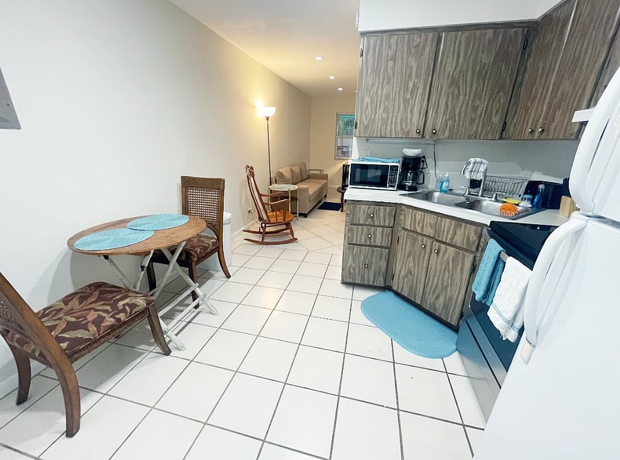 Furnished Finder property 412111_2 photo 21