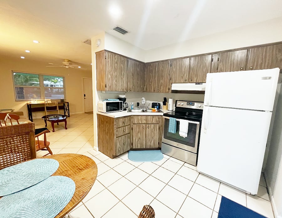 Furnished Finder property 412111_2 photo 23