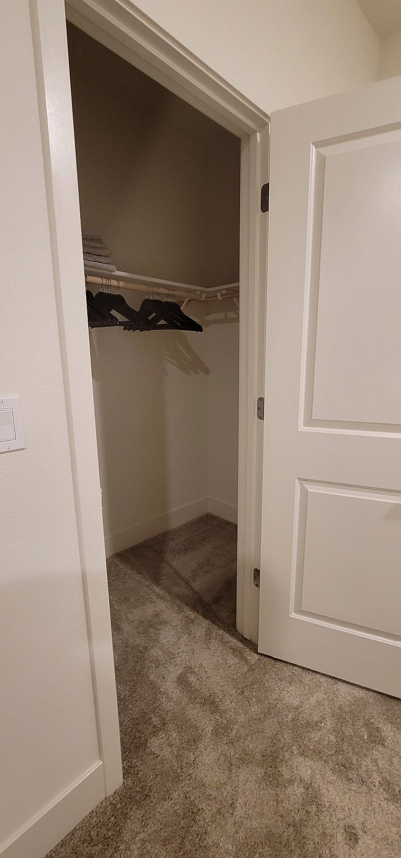 Furnished Finder property 412192_1 photo 9