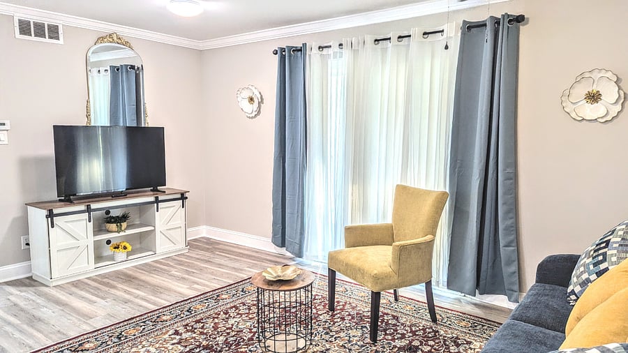 Furnished Finder property 412298_3 photo 8