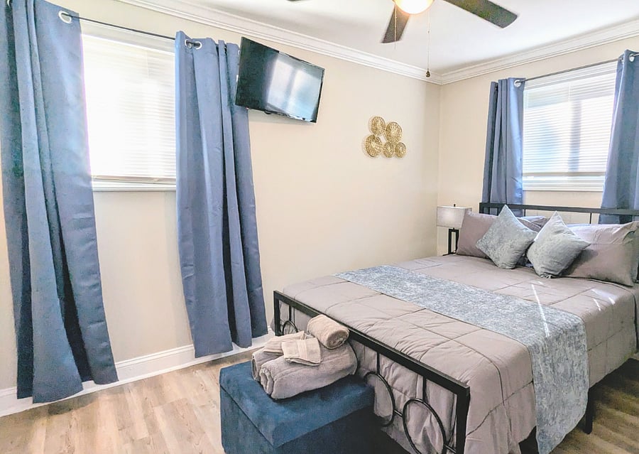 Furnished Finder property 412298_3 photo 9
