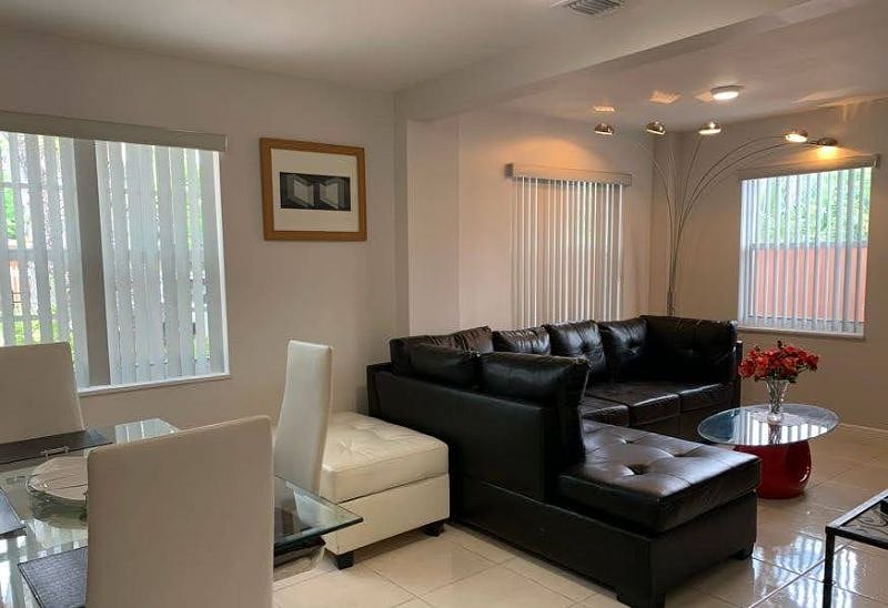 Furnished Finder property 412385_1 photo 3