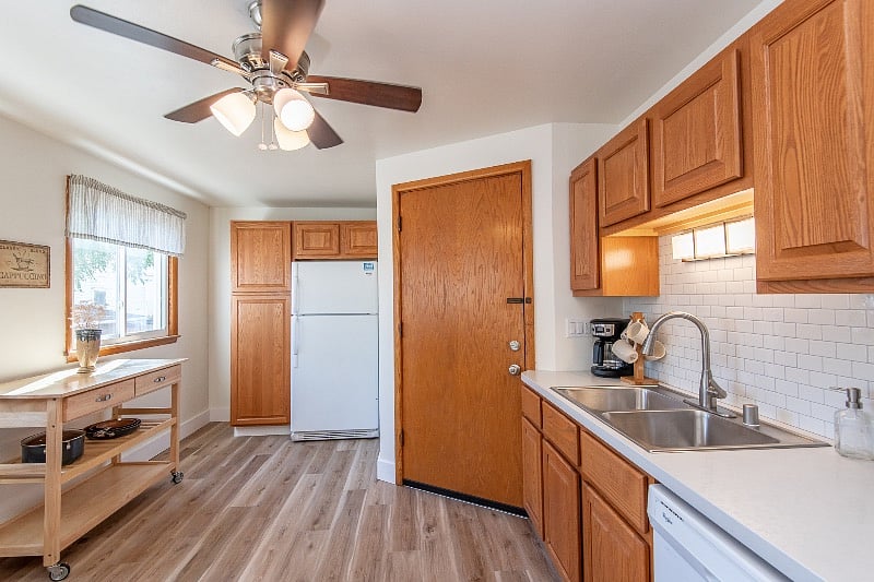 Kitchen facing back unit entrance