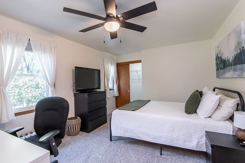 Furnished Finder property 412397_1 photo 16