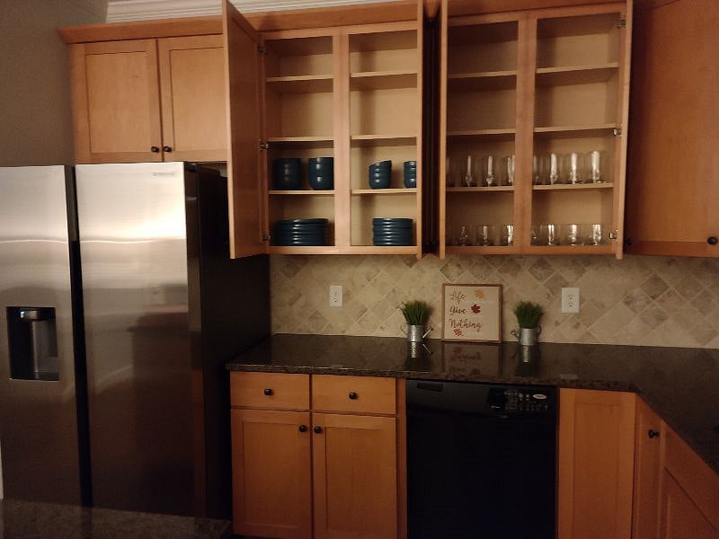 Furnished Finder property 412413_3 photo 6