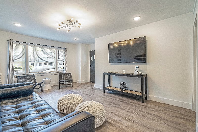 Furnished Finder property 412465_1 photo 3