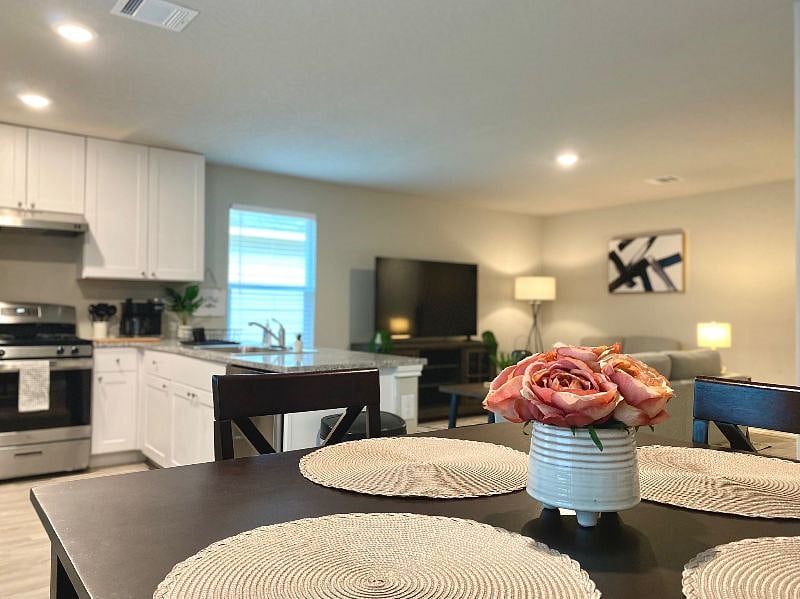 Furnished Finder property 412472_1 photo 10