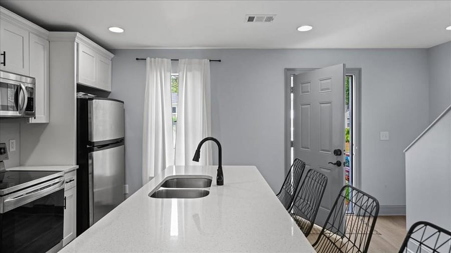 Furnished Finder property 412521_1 photo 16