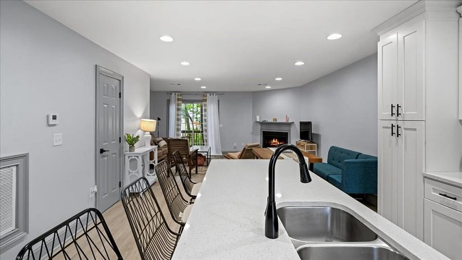 Furnished Finder property 412521_1 photo 18