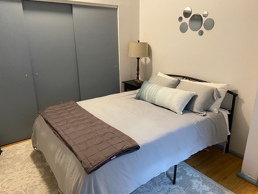 Guest bedroom
