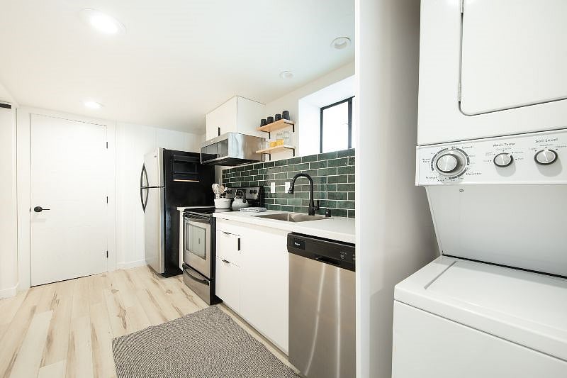 Furnished Finder property 412555_1 photo 10