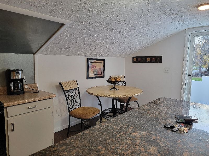 Furnished Finder property 412573_1 photo 4
