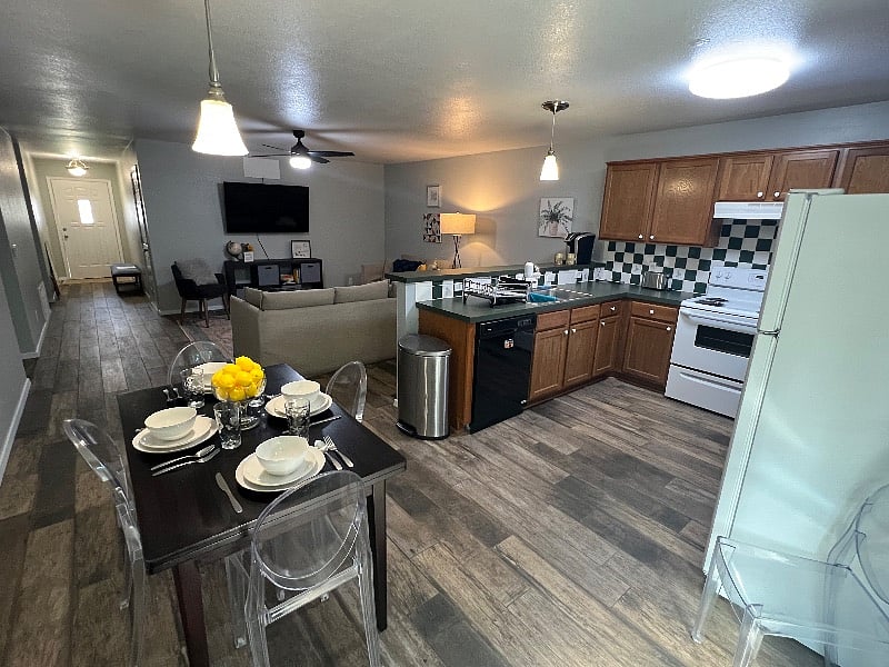 Furnished Finder property 412577_1 photo 6
