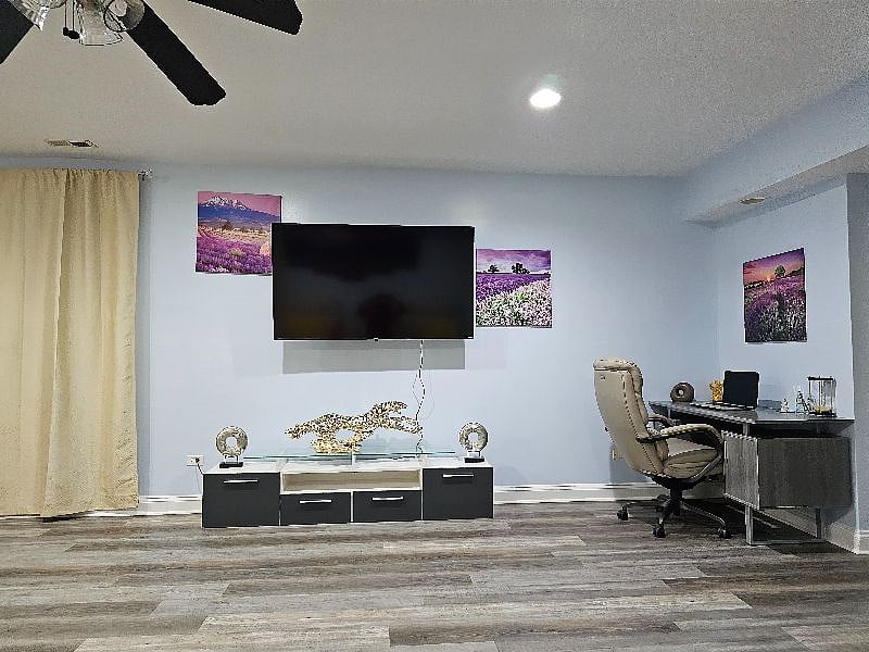 Furnished Finder property 412596_1 photo 21