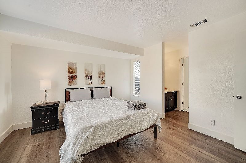 Furnished Finder property 412597_1 photo 13