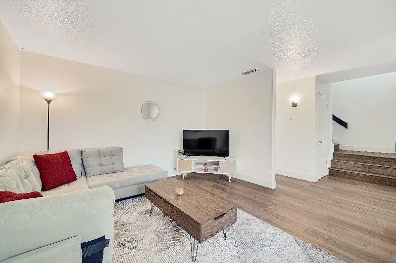 Furnished Finder property 412597_1 photo 3
