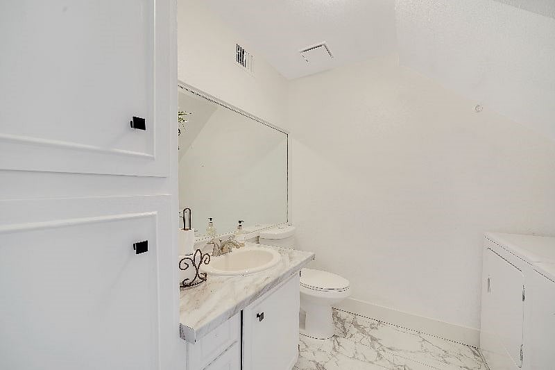 Furnished Finder property 412597_1 photo 5