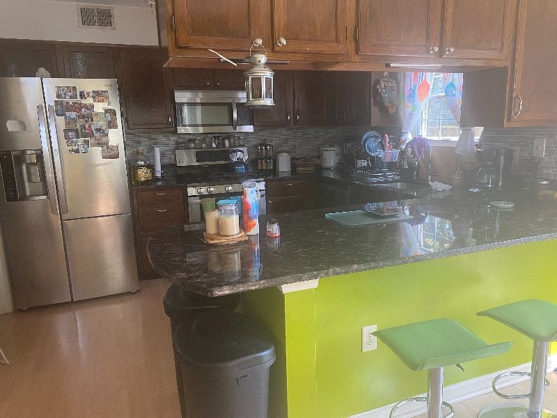 Furnished Finder property 412598_1 photo 8