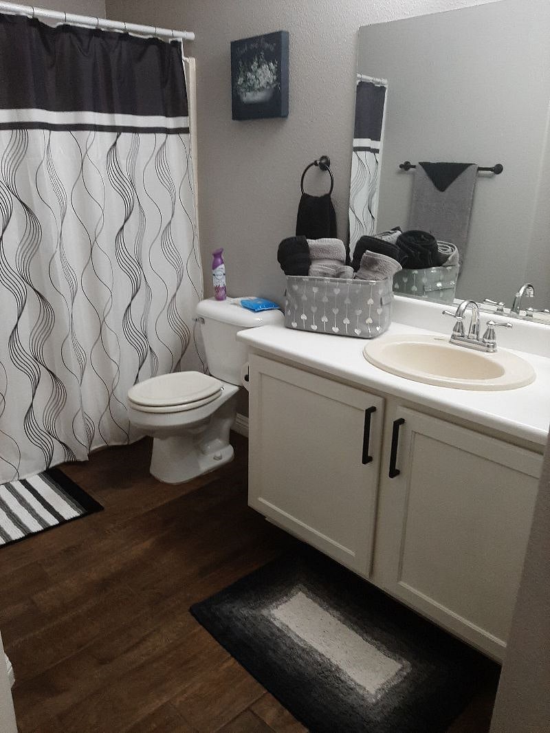 Furnished Finder property 412599_1 photo 13