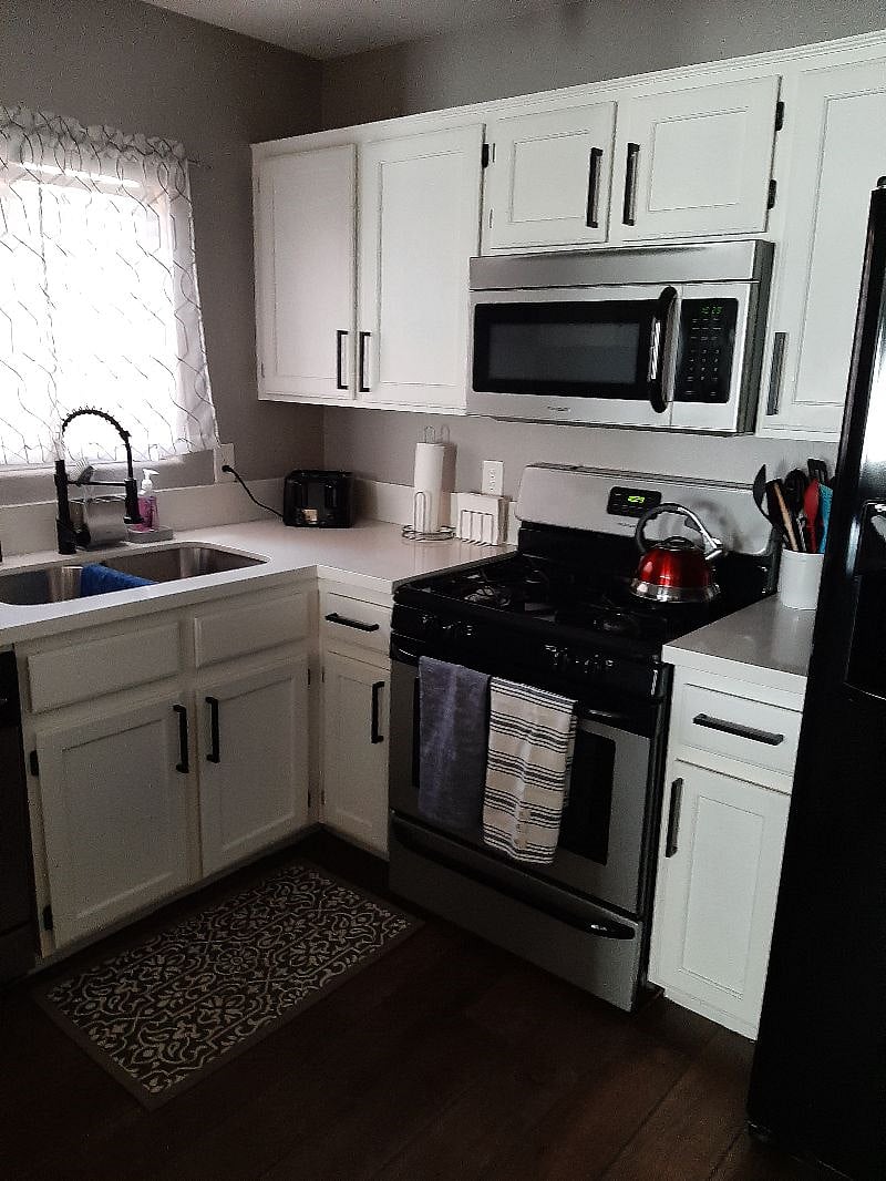 Furnished Finder property 412599_1 photo 22