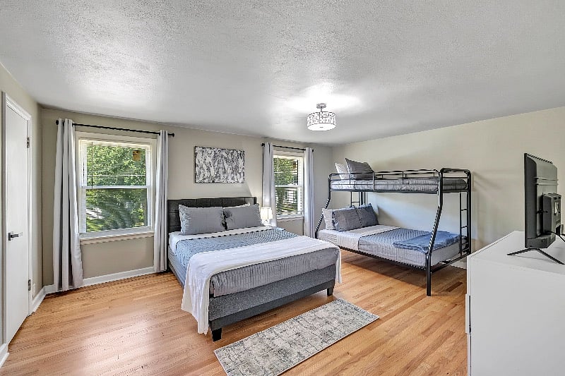 Furnished Finder property 412610_1 photo 11