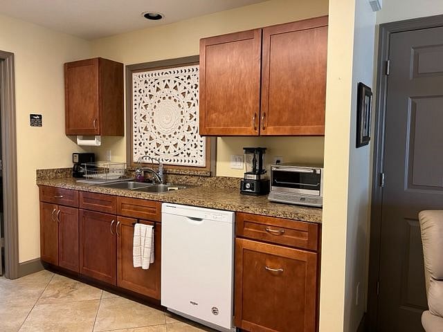 Furnished Finder property 412615_1 photo 12