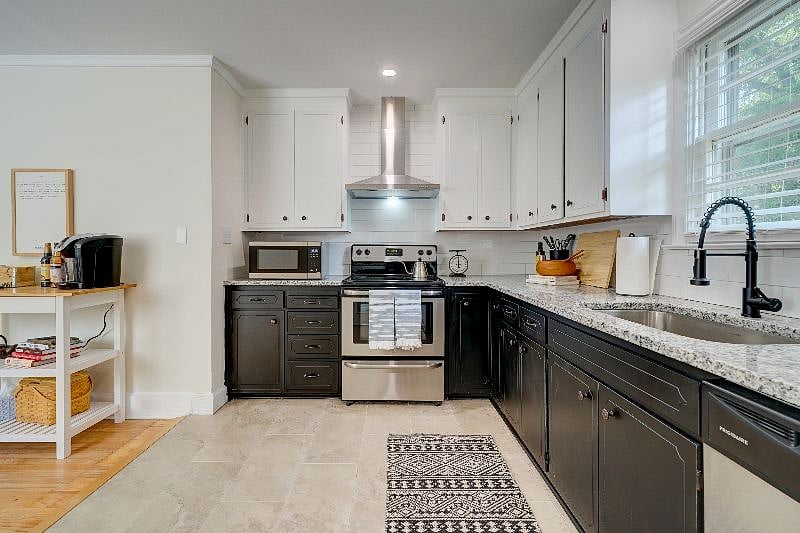 Furnished Finder property 412627_1 photo 12