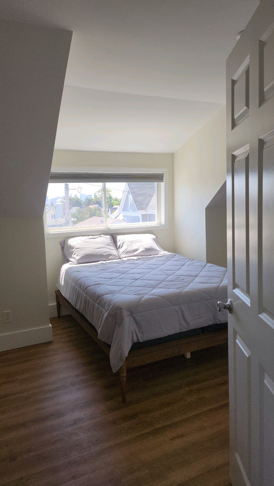 Furnished Finder property 412689_2 photo 7