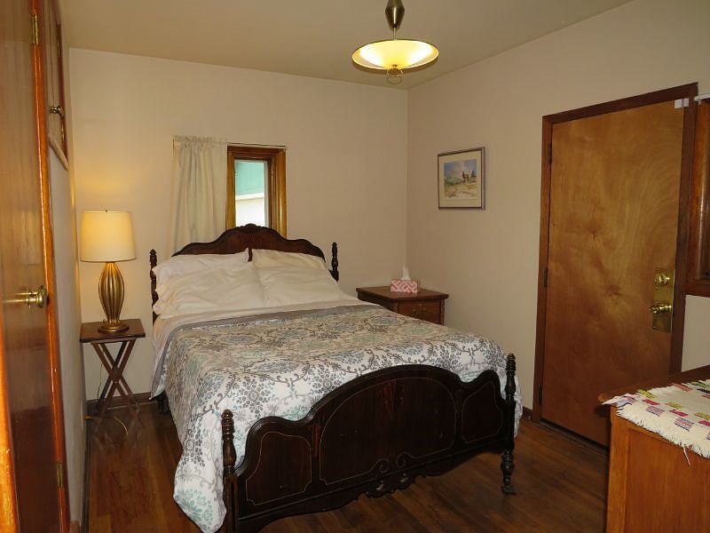 Spare bedroom