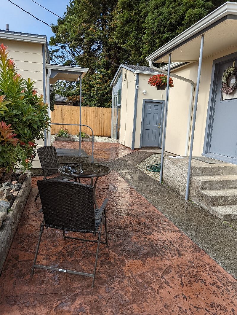 Furnished Finder property 412713_1 photo 3