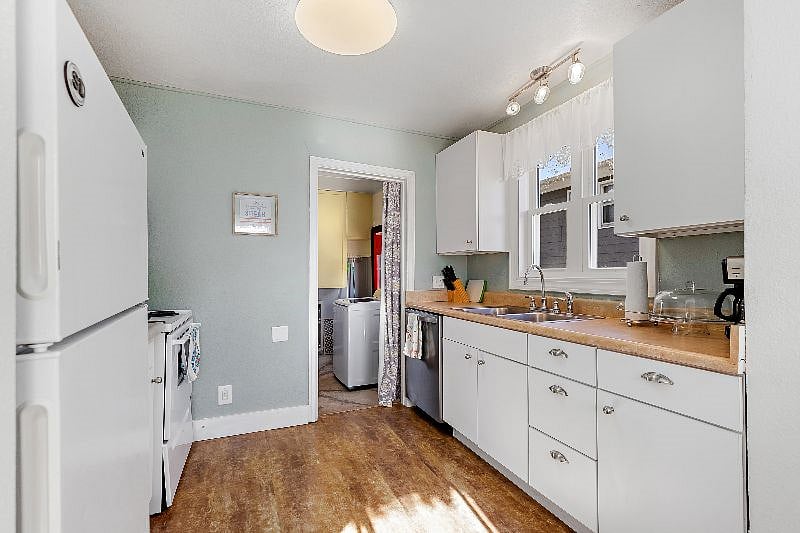 Furnished Finder property 412721_1 photo 10