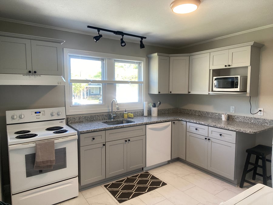 Furnished Finder property 412782_1 photo 7
