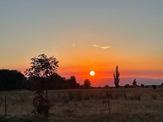 beautiful sunsets and sunrises!
