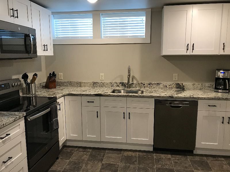 Furnished Finder property 412884_2 photo 3