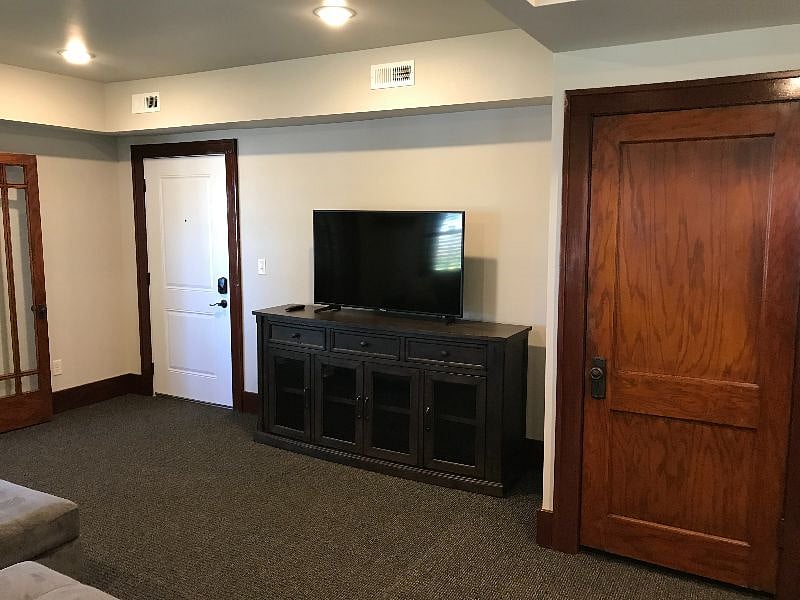 Furnished Finder property 412884_3 photo 16