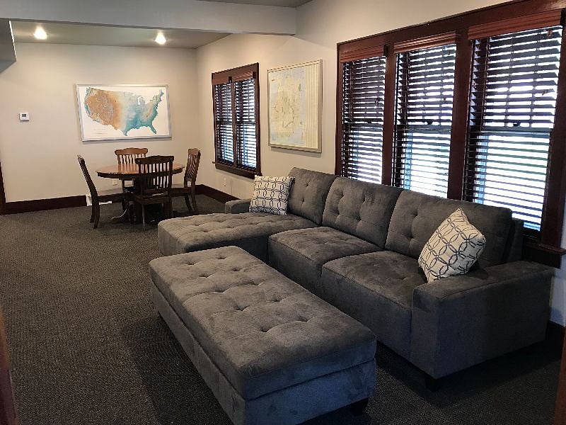 Furnished Finder property 412884_3 photo 9