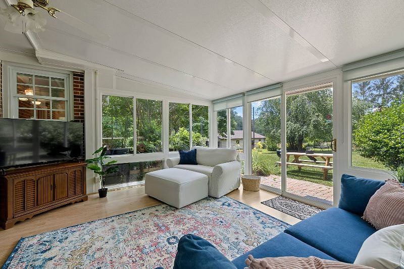 Furnished Finder property 412898_1 photo 11
