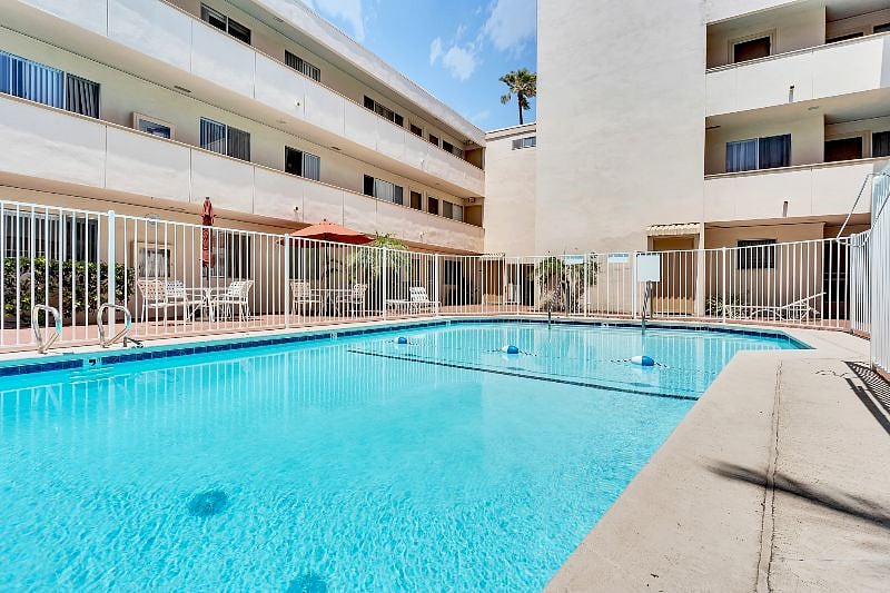 Furnished Finder property 412961_1 photo 23