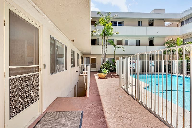 Furnished Finder property 412961_1 photo 15