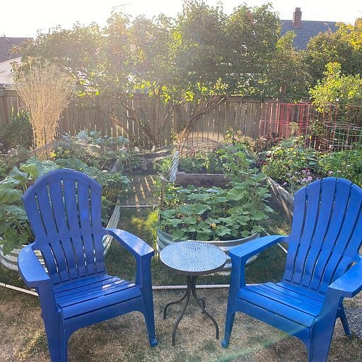 Shared outdoor seating