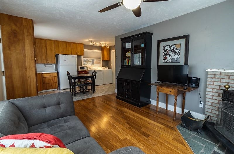 Furnished Finder property 413000_1 photo 6