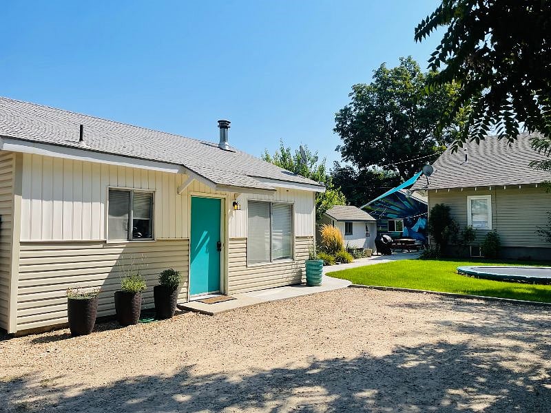 Furnished Finder property 413000_1 photo 3