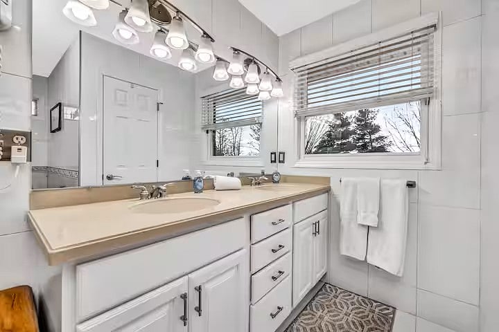 Furnished Finder property 413025_1 photo 20